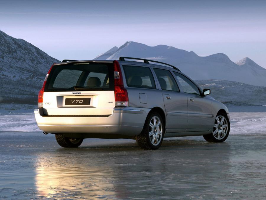  Volvo V70 2005 года  (фото 15 из 17)
